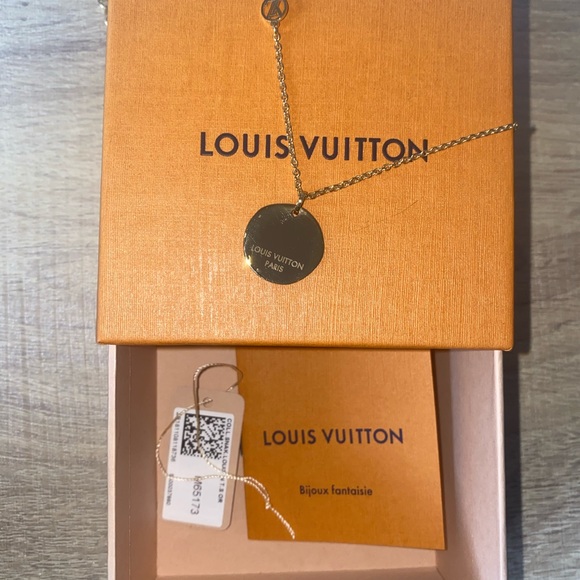 Louis Vuitton Zodiac necklace - Picture 2 of 7